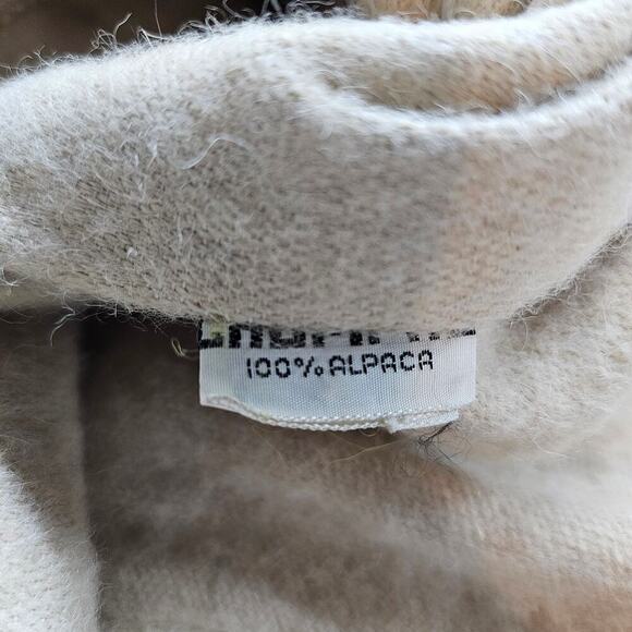 Vintage 70s Matty Alpaca Cape Womens 2X Beige Relaxed Soft Mod Shawl Oversized - Picture 9 of 9